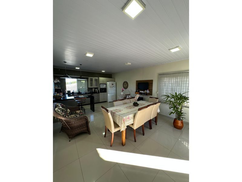 CASA - QUEDAS DO PALMITAL 4