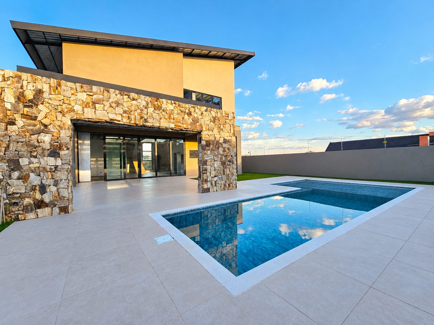 CASA À VENDA NO LOTEAMENTO ÁGUA SANTA- CHAPECÓ SC 23