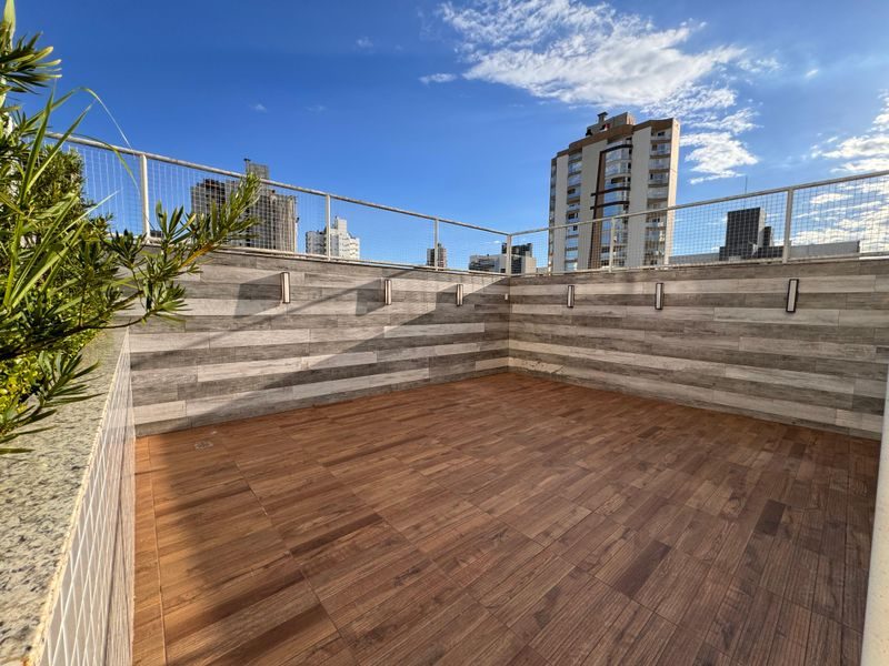 APARTAMENTO - PRESIDENTE MÉDICI 33
